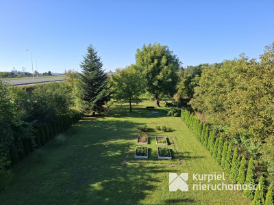 Komfortowy dom z tarasem i ogrodem