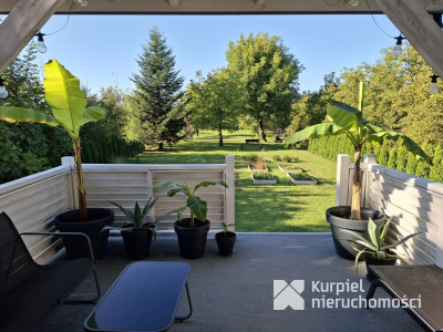 Komfortowy dom z tarasem i ogrodem