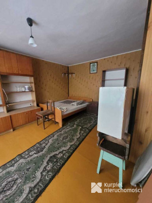 Drewniany klimatyczny dom w dogodnej lokalizacji