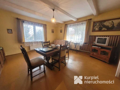 Drewniany klimatyczny dom w dogodnej lokalizacji