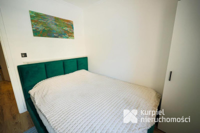 Ładne mieszkanie z wyposażeniem w zadbanym bloku