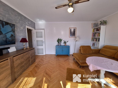 Mieszkanie os. Warneńczyka 2 piętro 3 pokoje