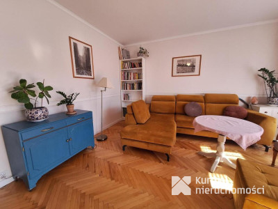 Mieszkanie os. Warneńczyka 2 piętro 3 pokoje