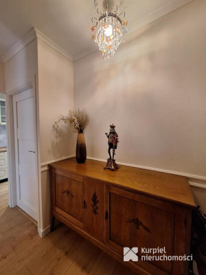 Mieszkanie os. Warneńczyka 2 piętro 3 pokoje