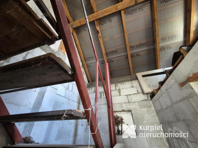 Niewielki domek w Hurku, możliwość rozbudowy