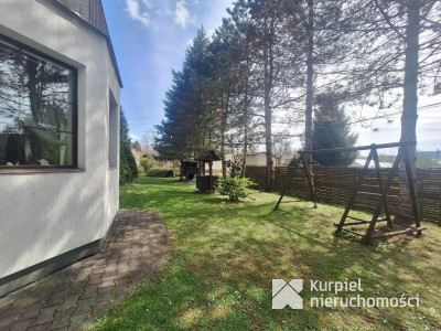 Dom w świetnej lokalizacji  - Ostrów - Murowanka