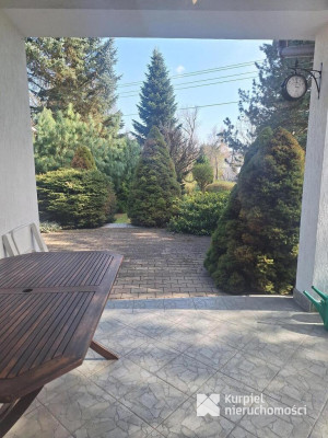 Dom w świetnej lokalizacji  - Ostrów - Murowanka