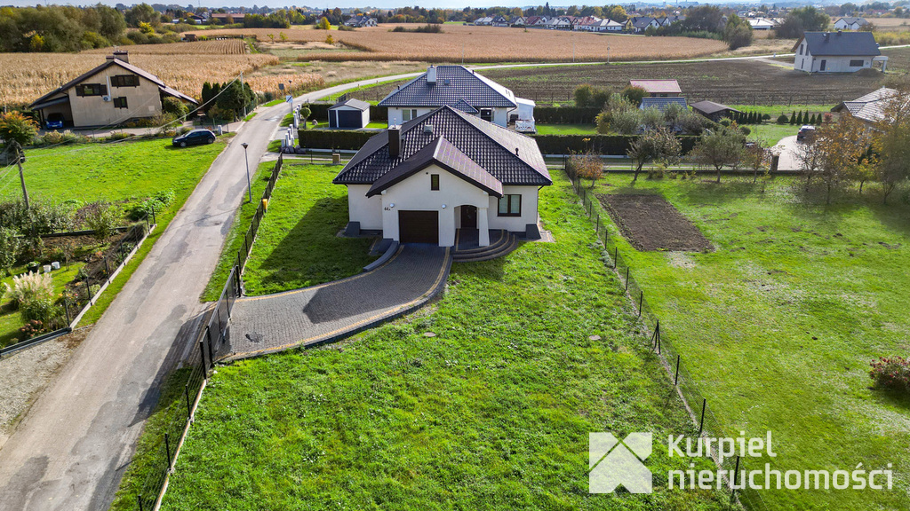 Nowoczesny dom parterowy | garaż | 12 ar | 899 tys