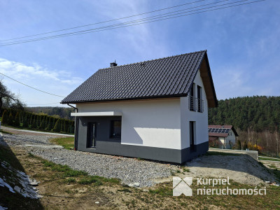 Nowy dom koło Zalewu Dobczyckiego