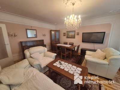 Czteropokojowe mieszkanie dla rodziny/os. Kmiecie