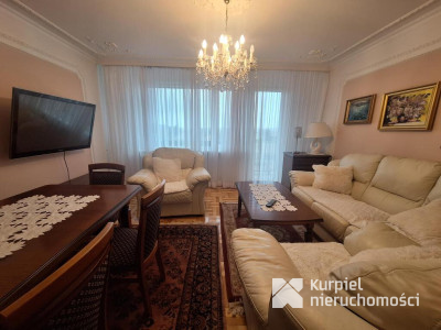 Czteropokojowe mieszkanie dla rodziny/os. Kmiecie