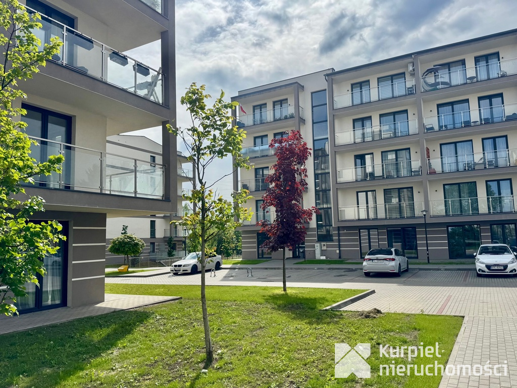 Małe mieszkanie z tarasem gotowe do zamieszkania