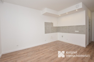 Małe mieszkanie z tarasem gotowe do zamieszkania