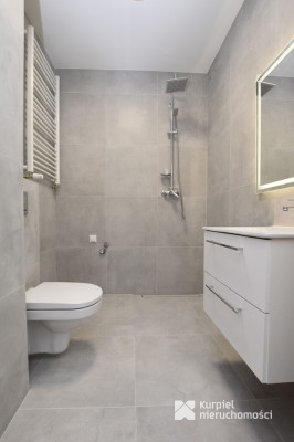 Małe mieszkanie z tarasem gotowe do zamieszkania