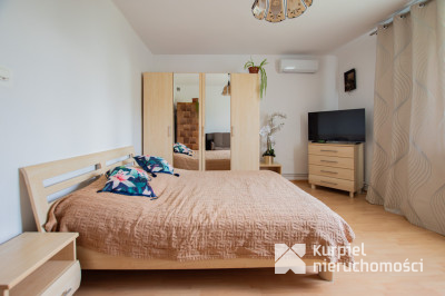 Dom z dużą działką  – 52 ary ciszy