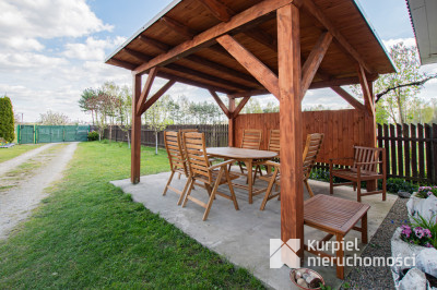 Dom z dużą działką  – 52 ary ciszy