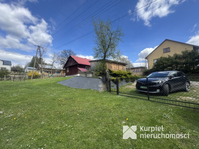 Ruszelczyce drewniany dom siedlisko na wsi