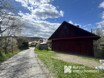 Ruszelczyce drewniany dom siedlisko na wsi