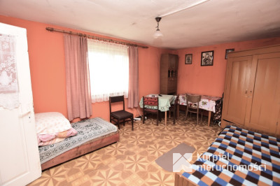 Ruszelczyce drewniany dom siedlisko na wsi