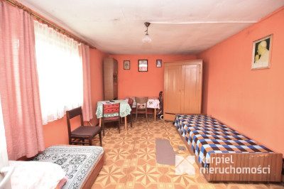 Ruszelczyce drewniany dom siedlisko na wsi