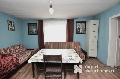 Ruszelczyce drewniany dom siedlisko na wsi