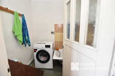 Ruszelczyce drewniany dom siedlisko na wsi