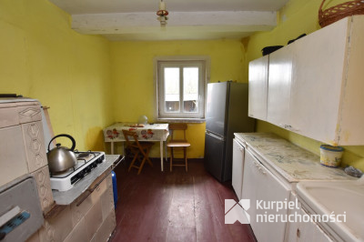 Ruszelczyce drewniany dom siedlisko na wsi