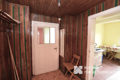 Ruszelczyce drewniany dom siedlisko na wsi