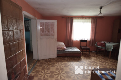 Ruszelczyce drewniany dom siedlisko na wsi