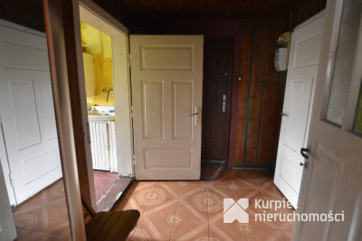 Ruszelczyce drewniany dom siedlisko na wsi