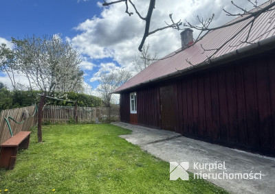 Ruszelczyce drewniany dom siedlisko na wsi