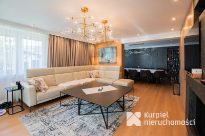 Nowoczesny dom premium z basenem na działce 20 ar