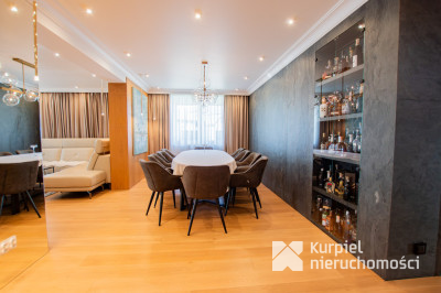 Nowoczesny dom premium z basenem na działce 20 ar