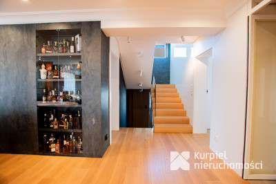 Nowoczesny dom premium z basenem na działce 20 ar