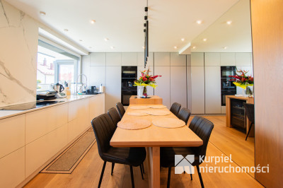 Nowoczesny dom premium z basenem na działce 20 ar