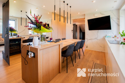 Nowoczesny dom premium z basenem na działce 20 ar