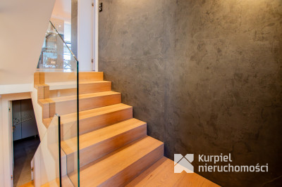 Nowoczesny dom premium z basenem na działce 20 ar