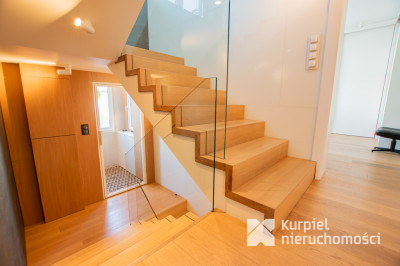 Nowoczesny dom premium z basenem na działce 20 ar