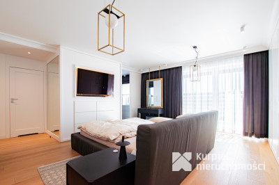 Nowoczesny dom premium z basenem na działce 20 ar