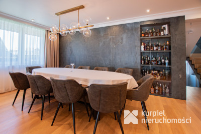 Nowoczesny dom premium z basenem na działce 20 ar