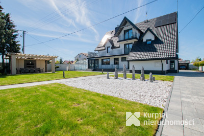 Nowoczesny dom premium z basenem na działce 20 ar