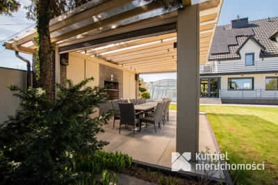 Nowoczesny dom premium z basenem na działce 20 ar