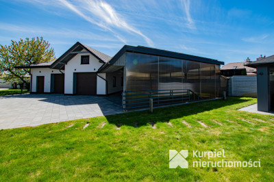 Nowoczesny dom premium z basenem na działce 20 ar