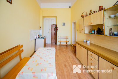 PRESTIŻOWE MIESZKANIE W ZABYTKOWEJ KAMIENICY