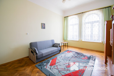 PRESTIŻOWE MIESZKANIE W ZABYTKOWEJ KAMIENICY