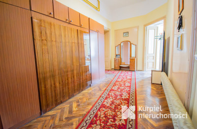 PRESTIŻOWE MIESZKANIE W ZABYTKOWEJ KAMIENICY