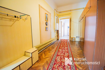 PRESTIŻOWE MIESZKANIE W ZABYTKOWEJ KAMIENICY