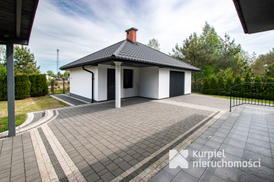 Gotowy do zamieszkania dom parterowy z poddaszem
