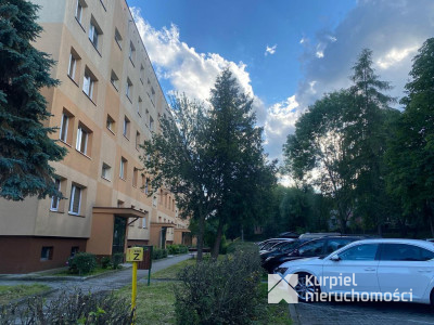 Mieszkanie os. Warneńczyka 2 piętro 3 pokoje