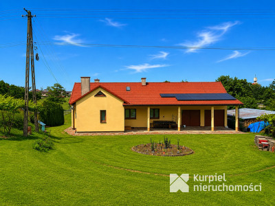 Orzechowce niewielki parterowy dom